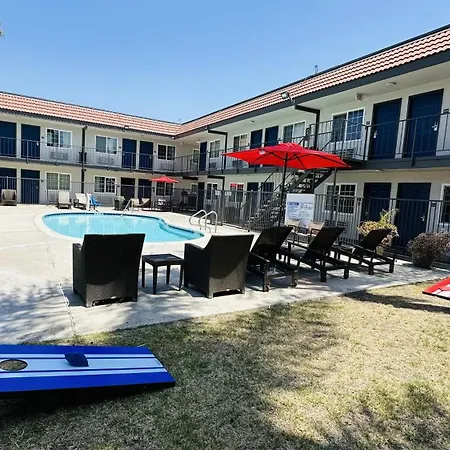 Studio 6 Suites San Ysidro CA San Diego South Bay-3