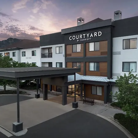 Courtyard By Marriott Colorado Springs South-2
