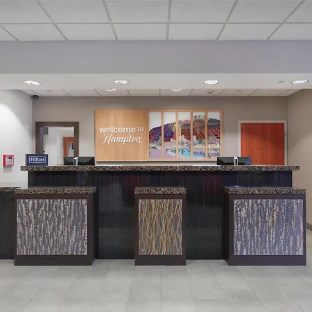 Hampton Inn & Suites Tulsa/Tulsa Hills-2