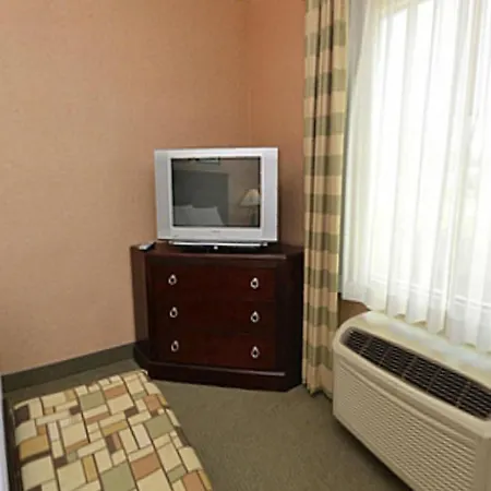 Spark By Hilton Rahway-3