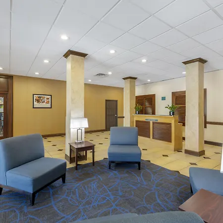 Clarion Hotel Anaheim Resort-3