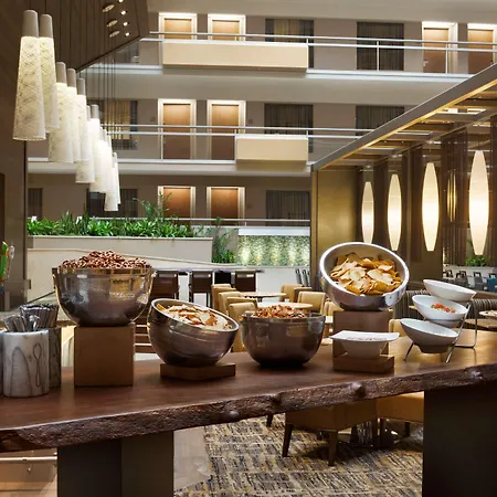 Embassy Suites San Antonio Airport-2