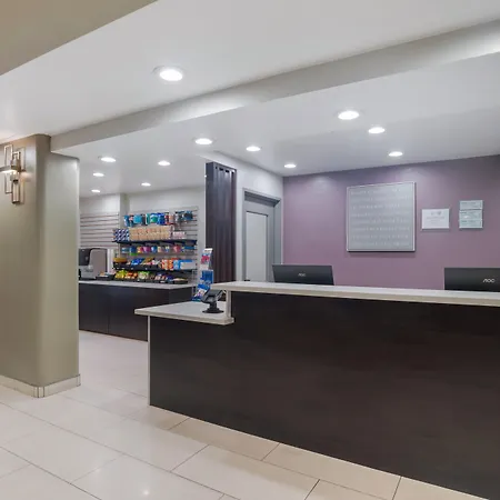 Best Western Plus Commerce Hotel-3