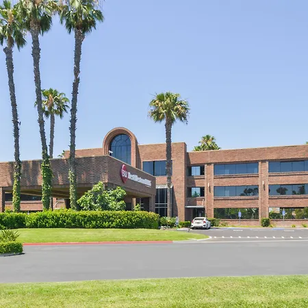 Best Western Plus Meridian Inn & Suites, Anaheim-Orange-2