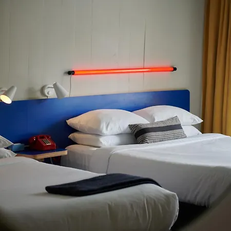 Phoenix Hotel-3