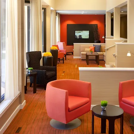 Courtyard By Marriott Bakersfield-2