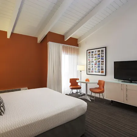 Inn at Venice Beach-3