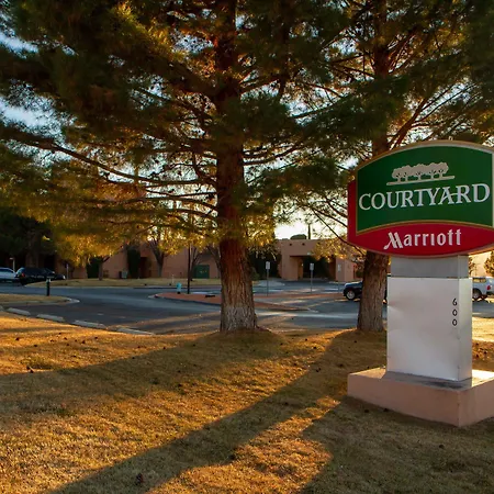 Courtyard Page At Lake Powell-3