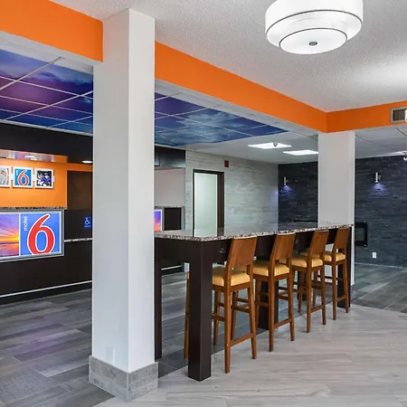 Motel 6-Savannah, Ga - Midtown-3