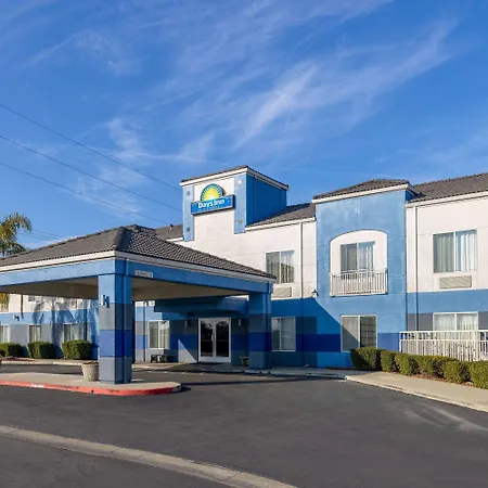 Days Inn By Wyndham Lathrop-3