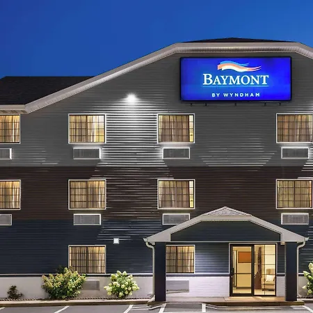 Baymont By Wyndham Cedar Rapids-2