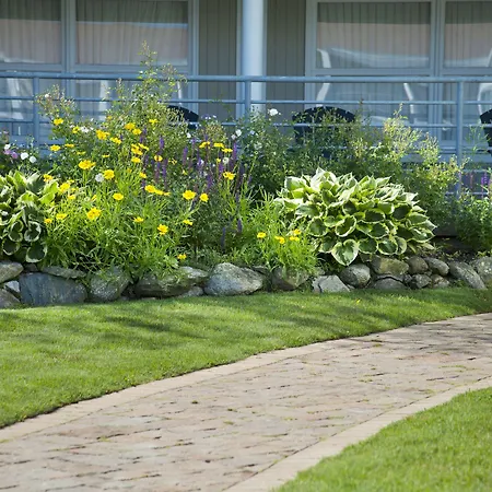 Hyannis Harbor Hotel (Adults Only)-2