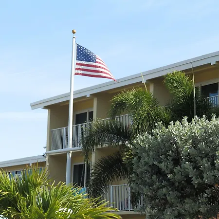 Treasure Island Hotel And Marina-2