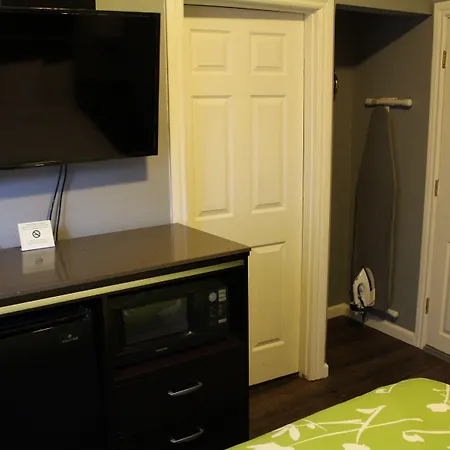 Layne Hotel-2