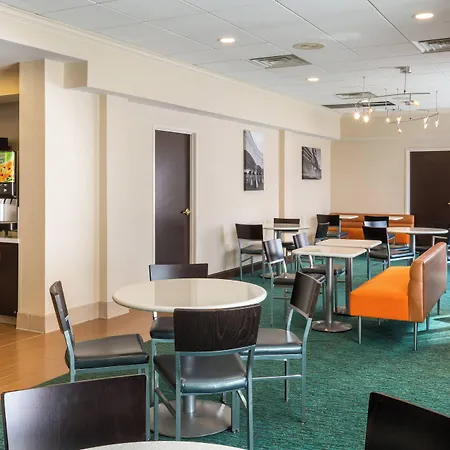 Springhill Suites Louisville Hurstbourne/North-2