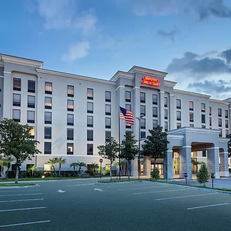 Hampton Inn & Suites Orlando International Drive North-2