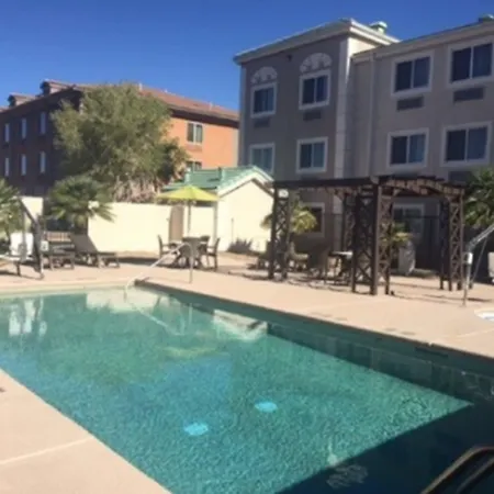Comfort Inn Tucson Central-3