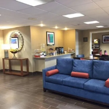 Comfort Inn Tucson Central-2