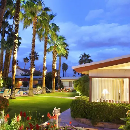 A PLACE IN THE SUN Hotel - ADULTS ONLY Big Units, 24h Heated Pool&Spa in 1 Acre Park Prime Location, DOG Friendly, TOP Midcentury Modern Boutique Hotel-3
