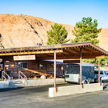 Red Stone Inn-3