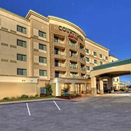 Courtyard By Marriott Midland-3