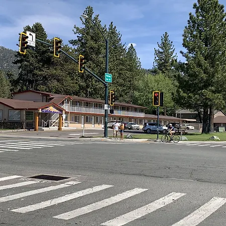 Beverly Lodge-3