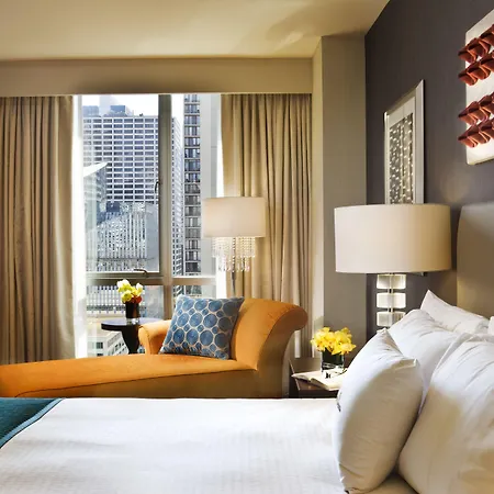 Thewit Chicago, A Hilton Hotel-3