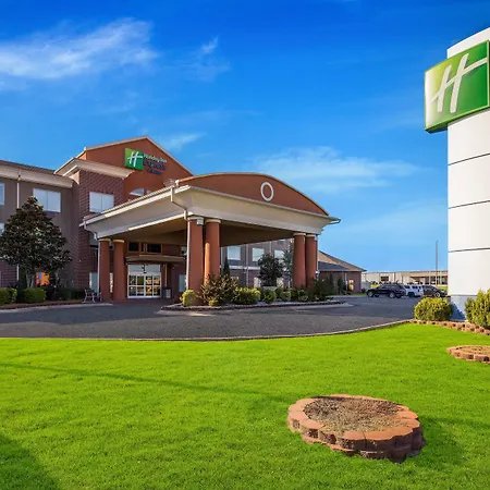 Holiday Inn Express Hotel And Suites Okmulgee-2