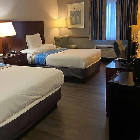 Travelodge Inn & Suites By Wyndham Albany-2