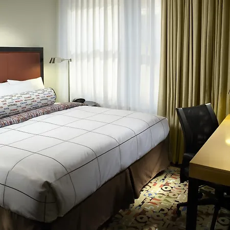 Courtyard By Marriott Atlanta Downtown-3