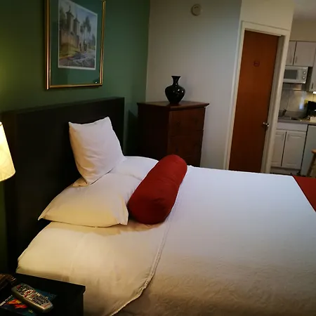 Merida Inn & Suites-2