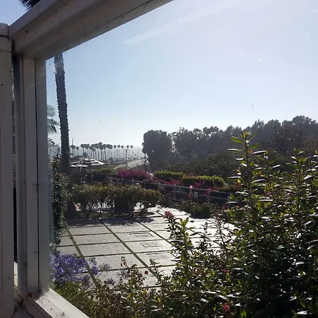 Malibu Country Inn-3