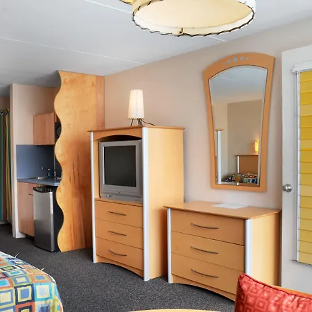 The Jolly Roger Motel-2