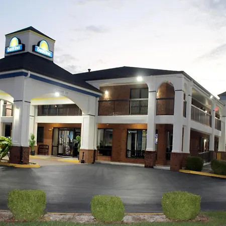 Days Inn By Wyndham Franklin-2