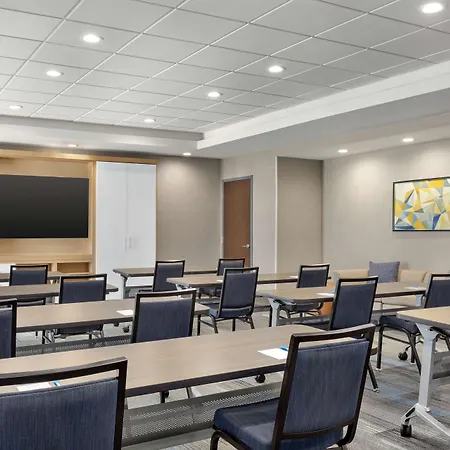 Hyatt House Bryan/College Station-2