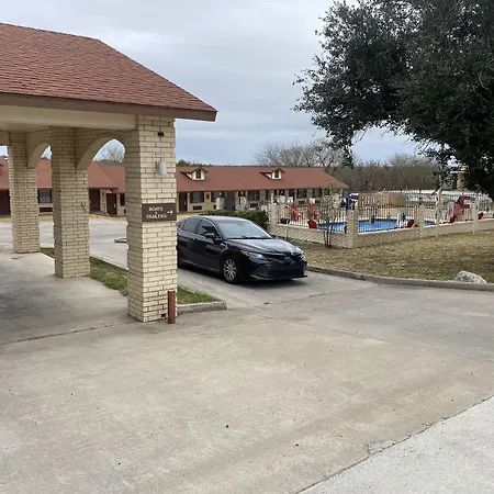 Falcon Executive Inn-3