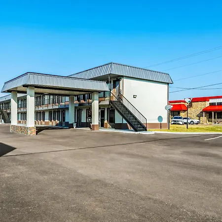 Americas Best Value Inn-Indianola-2