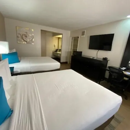 Stanford Inn & Suites Anaheim-2