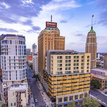 Drury Plaza Hotel San Antonio Riverwalk-3