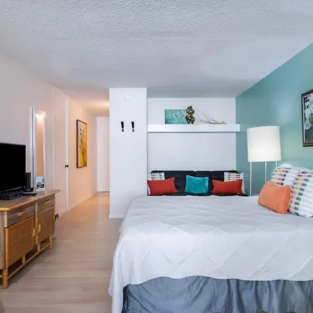 Kona Islander Inn 112-2