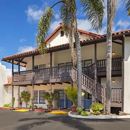 Best Western Plus Pepper Tree Inn-2