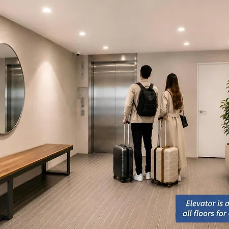 Los Angeles Premium City Suites - Free Secured Parking-3