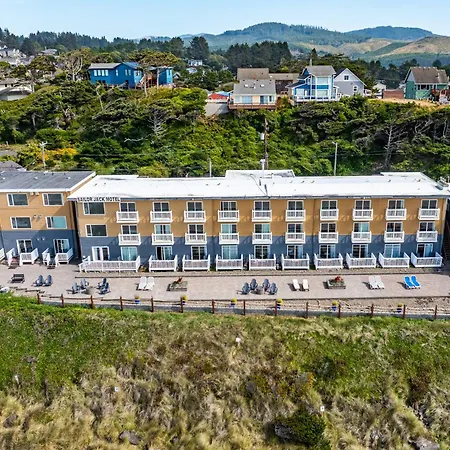 Sailor Jack Oceanfront Motel-3