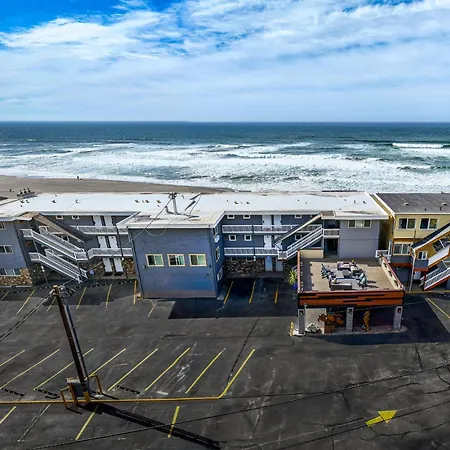 Sailor Jack Oceanfront Motel-2