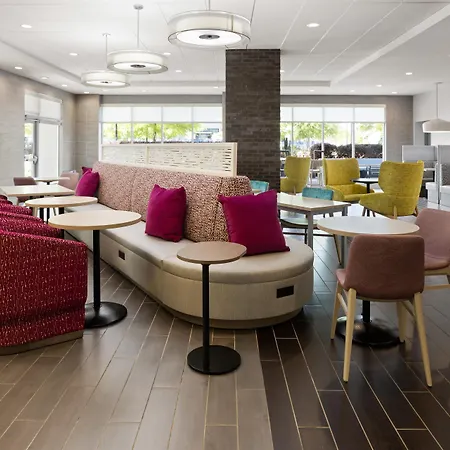 Home2 Suites By Hilton Greenville Downtown-3