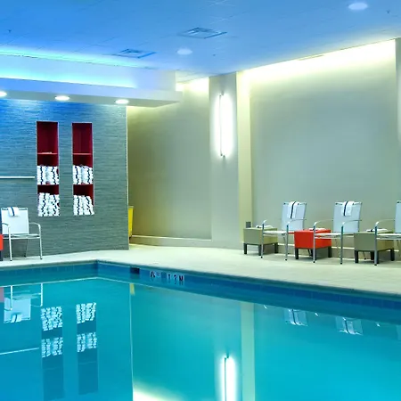 Embassy Suites By Hilton Alexandria Old Town-2