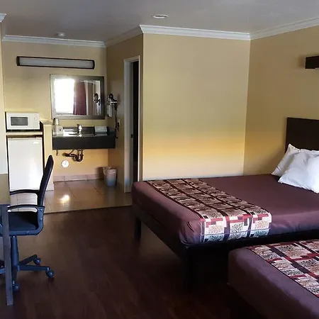 Anaheim Astoria Inn & Suites-3