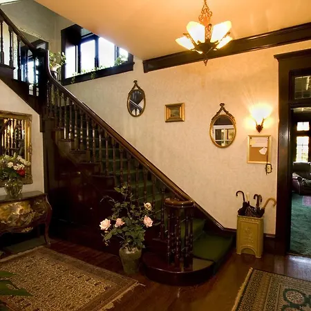 The Bissell House Bed & Breakfast-3