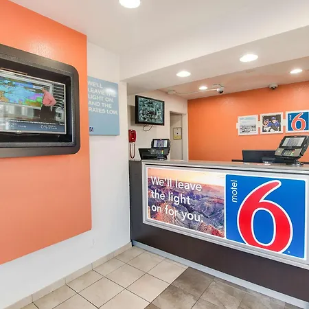 Motel 6-Phoenix, Az - East-2