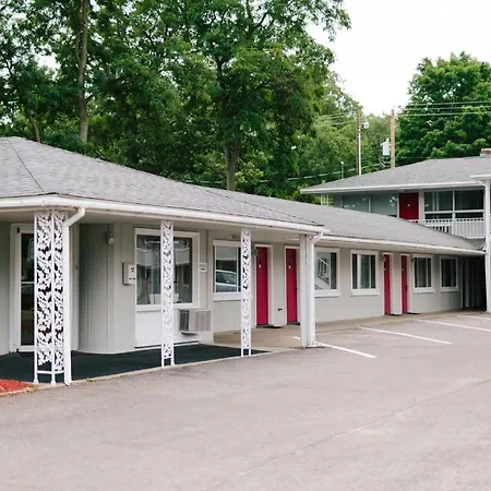 Grand Traverse Motel-3